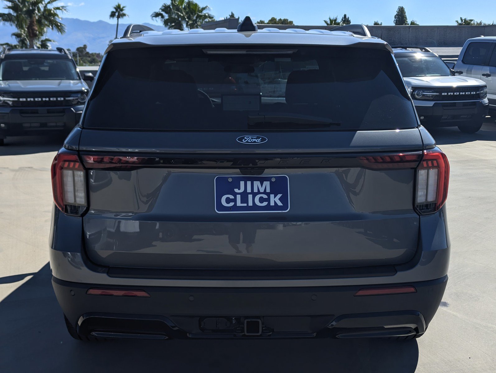 New 2027 Ford Explorer ST-Line w/ ST-Line Street Pack RWD image 3