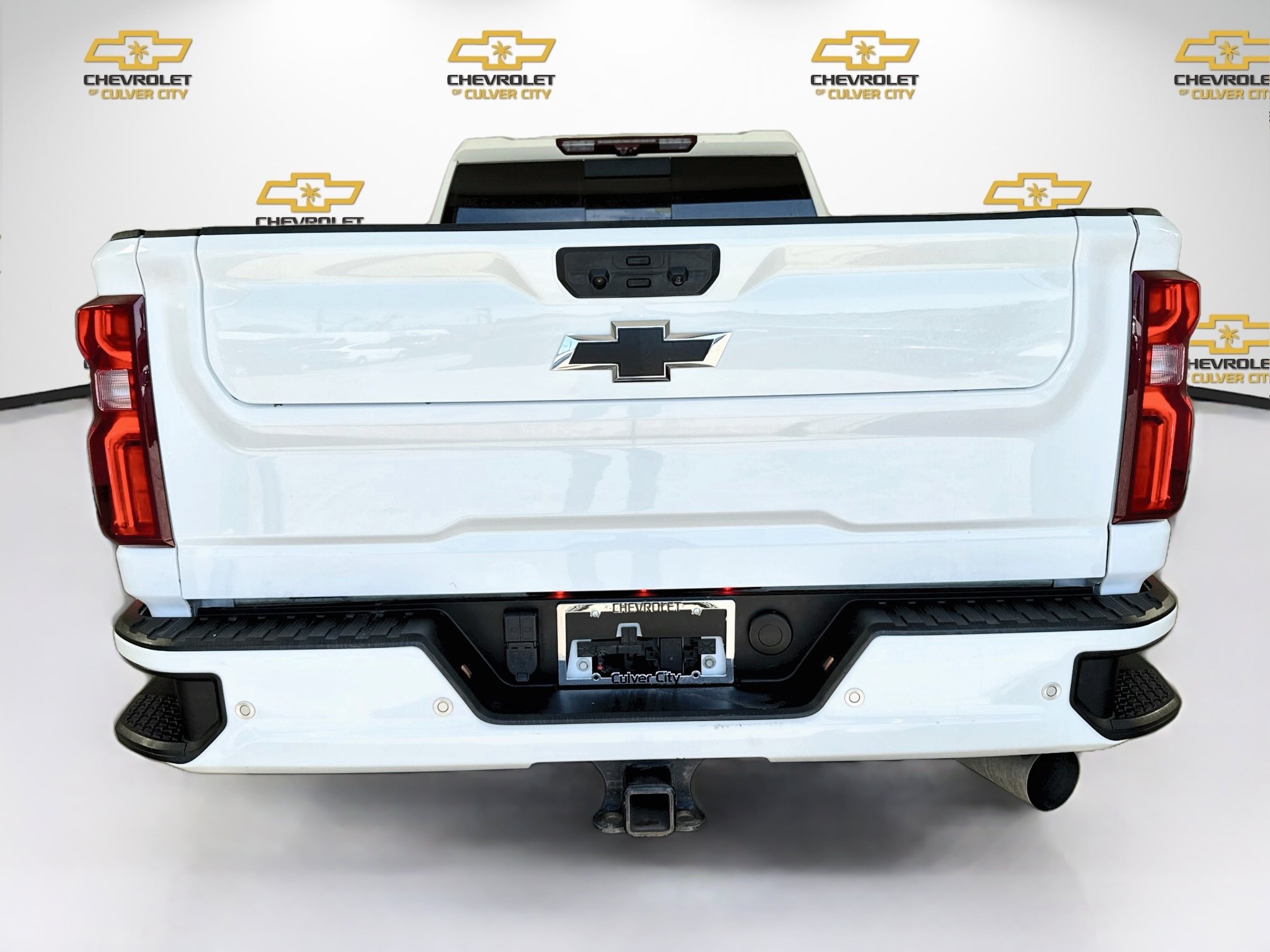 Used 2024 Chevrolet Silverado 3500 LTZ w/ LTZ Plus Package AWD/4WD image 7