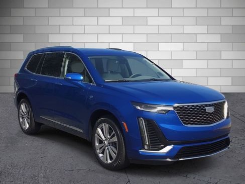 Used 2024 Cadillac XT6 Premium Luxury AWD/4WD image 5