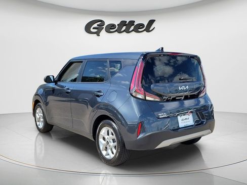Used 2025 Kia Soul LX w/ LX Technology Package FWD image 13