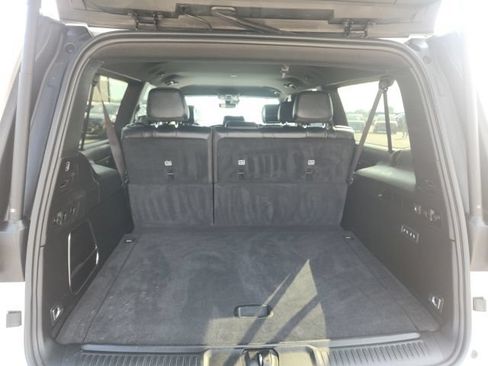 Used 2024 Jeep Wagoneer L Series II w/ Flexible Seating Group AWD/4WD image 18