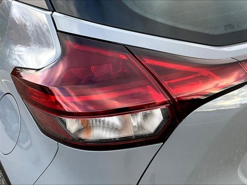 Used 2024 Nissan Kicks SV image 34