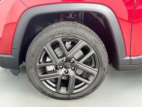 New 2026 Jeep Compass Latitude image 29