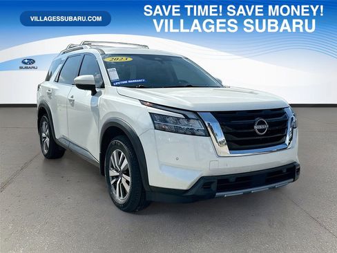 Used 2023 Nissan Pathfinder SL image 1
