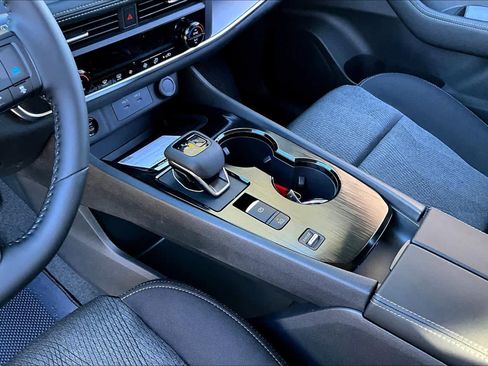 New 2026 Nissan Rogue SV image 7