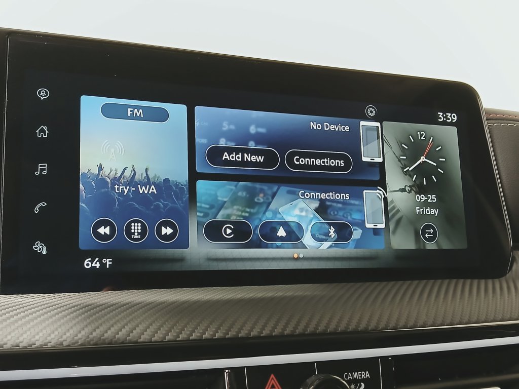 Certified 2025 Nissan Kicks SR AWD/4WD image 20