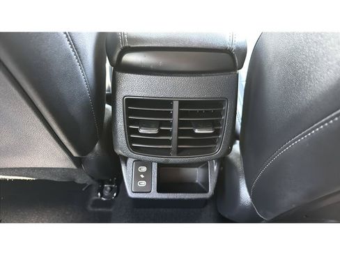 Used 2024 Kia Seltos EX FWD image 18
