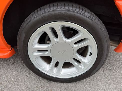 Used 1996 Ford Mustang GT RWD image 13