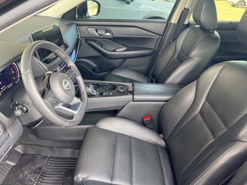 Certified 2024 Nissan Rogue SL w/ SL Premium Package AWD/4WD image 4