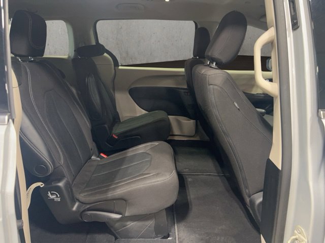 Used 2023 Chrysler Voyager LX FWD image 20