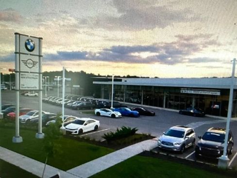 Used 2023 BMW iX xDrive50 w/ Sport Package AWD/4WD image 41