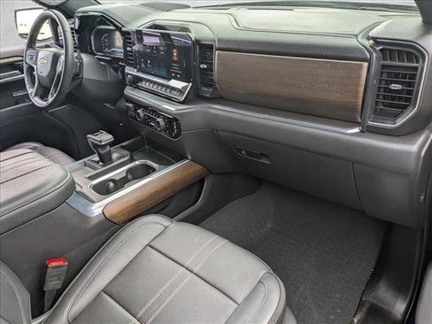 Certified 2023 Chevrolet Silverado 1500 High Country w/ Technology Package image 23