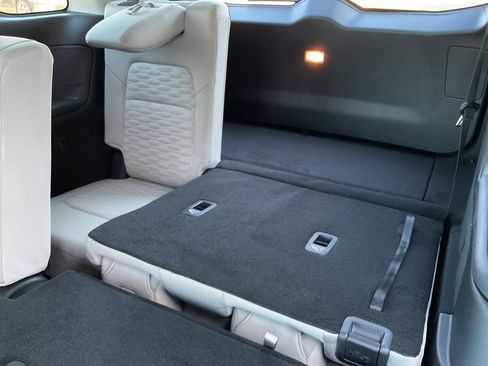 New 2025 Nissan Pathfinder SV image 17