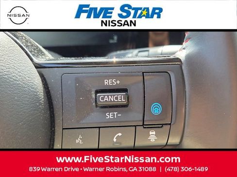 Used 2025 Nissan Kicks SR w/ Illumination Package FWD image 25