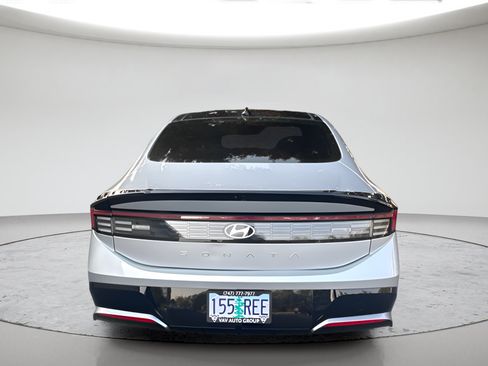 Used 2025 Hyundai Sonata SEL FWD image 4