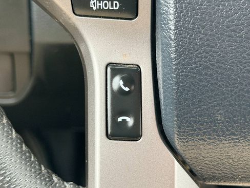 Used 2017 Toyota Tacoma SR5 w/ Tow Package AWD/4WD image 32