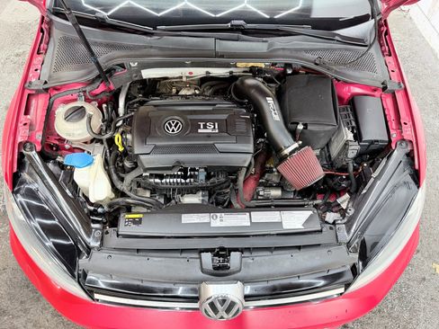 Used 2016 Volkswagen Golf 4-Door image 26