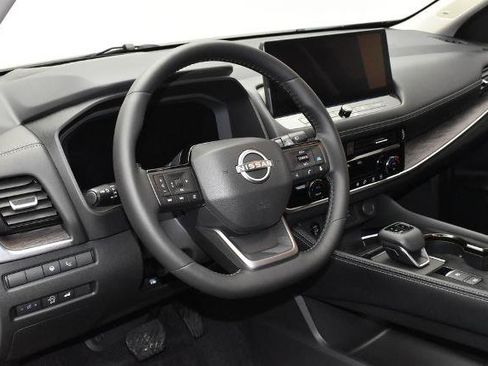 Certified 2026 Nissan Rogue Platinum w/ Platinum Premium Package AWD/4WD image 16