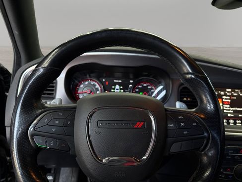 Used 2019 Dodge Charger R/T w/ Blacktop Package RWD image 17