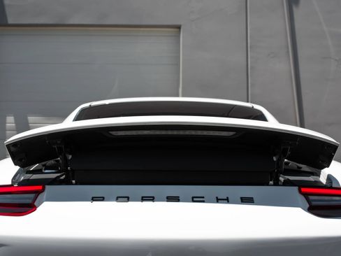 Used 2018 Porsche 911 GT3 RWD image 37