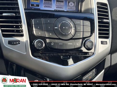 Used 2015 Chevrolet Cruze LT image 18