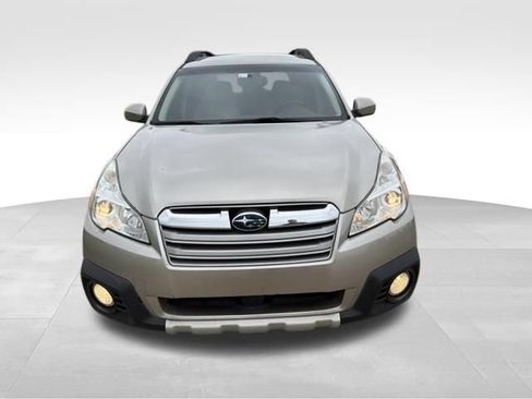 Used 2014 Subaru Outback 2.5i Limited AWD/4WD image 8
