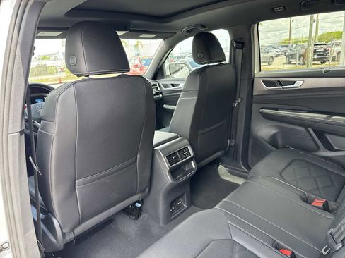 Used 2026 Volkswagen Atlas Cross Sport SE image 25