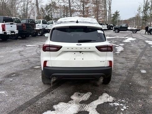 New 2026 Ford Escape ST-Line w/ Cold Weather Package AWD/4WD image 4