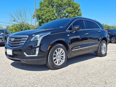 Used 2017 Cadillac XT5 FWD image 1