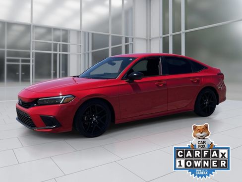 Used 2022 Honda Civic Sport image 2