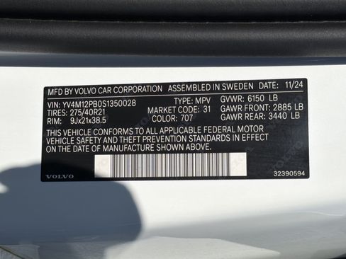 Used 2025 Volvo XC90 B5 Plus w/ Protection Package Premier AWD/4WD image 37