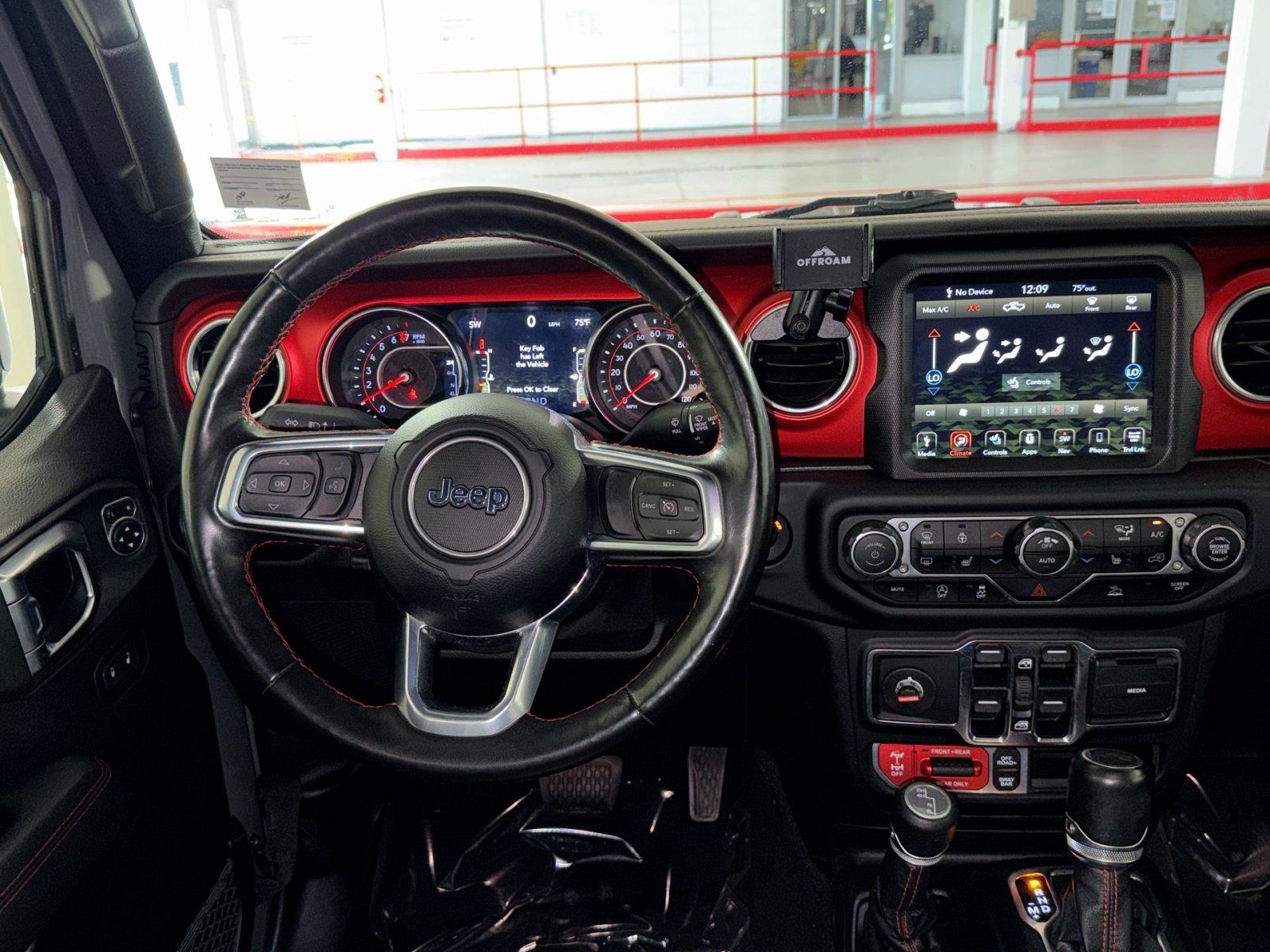 Used 2021 Jeep Gladiator Rubicon AWD/4WD image 16