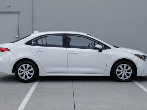 Used 2023 Toyota Corolla LE FWD image 10