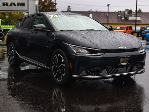 Used 2023 Kia EV6 Wind w/ Wind Technology Package image 6