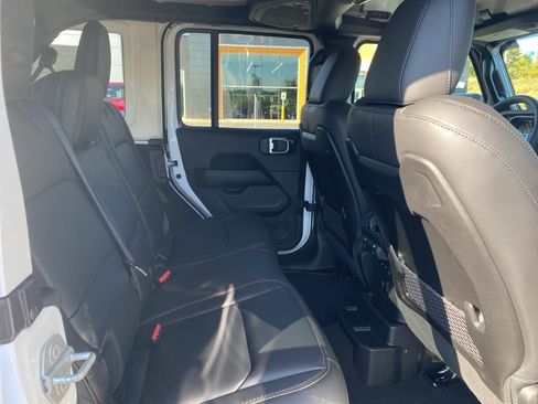 New 2025 Jeep Wrangler Unlimited Sahara w/ Safety Group AWD/4WD image 14