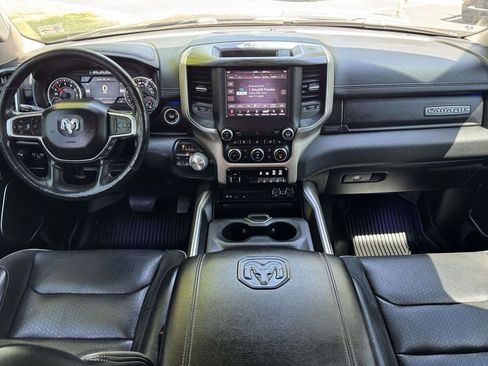 Used 2019 RAM 1500 Laramie AWD/4WD image 3