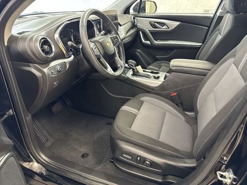 Certified 2024 Chevrolet Blazer LT w/ Convenience Package FWD image 11