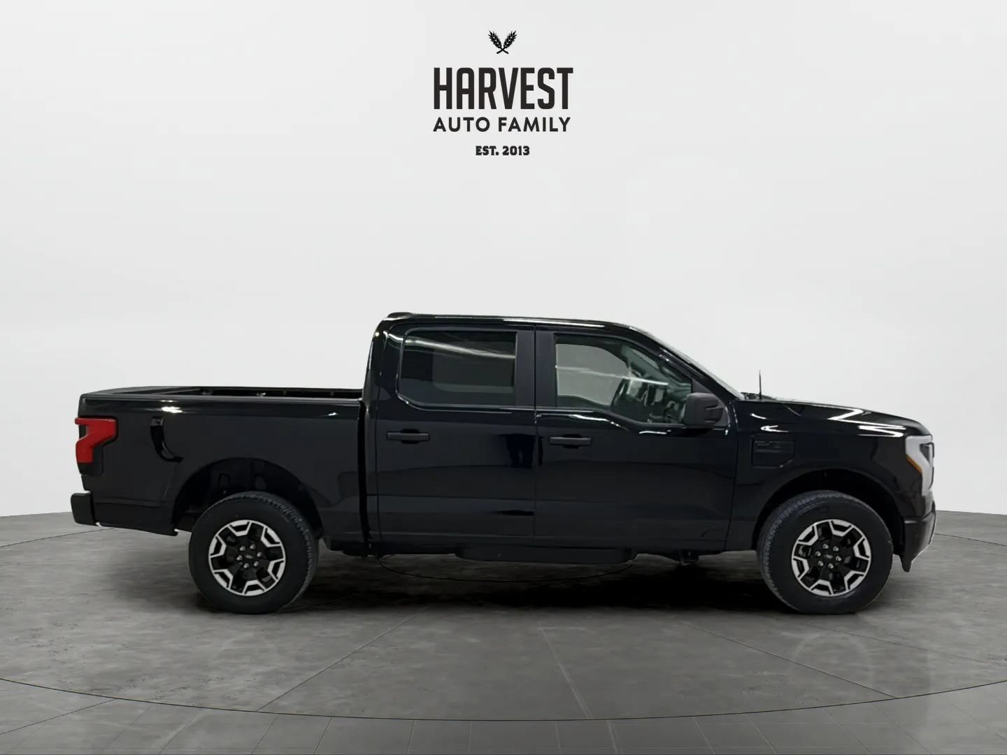 Used 2022 Ford F150 Lightning Pro AWD/4WD image 8