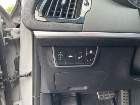 Used 2019 Kia Stinger GT2 RWD image 12