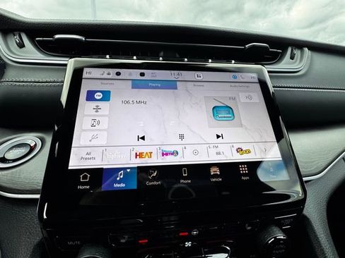 New 2025 Jeep Grand Cherokee Limited image 31