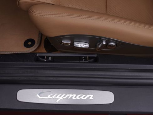 Used 2015 Porsche Cayman image 10