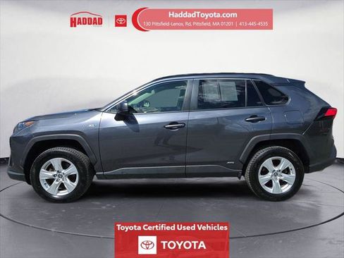 Certified 2021 Toyota RAV4 LE AWD/4WD image 2