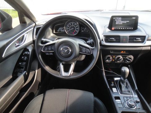 Used 2017 MAZDA MAZDA3 Sport w/ Preferred Equipment Package FWD image 10