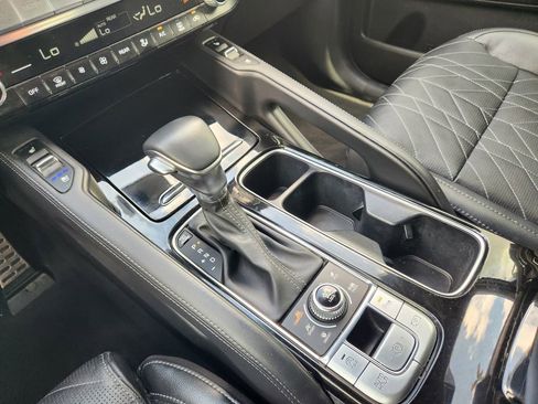 Used 2023 Kia Telluride SX X-Pro image 9