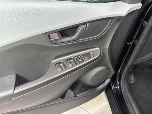 Used 2020 Hyundai Kona SE AWD/4WD image 9