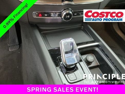 New 2026 Volvo XC60 B5 Plus w/ Protection Package Premier AWD/4WD image 21