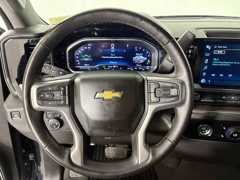 Used 2024 Chevrolet Silverado 1500 LT image 25