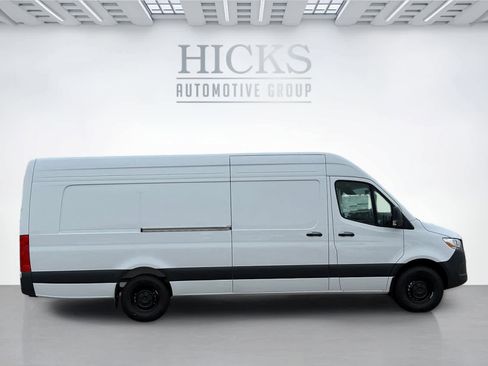 New 2026 Mercedes-Benz Sprinter 2500 image 4