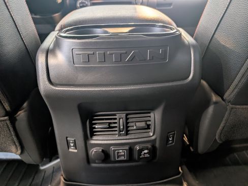 Used 2021 Nissan Titan PRO-4X w/ Pro-4x Convenience Package image 24