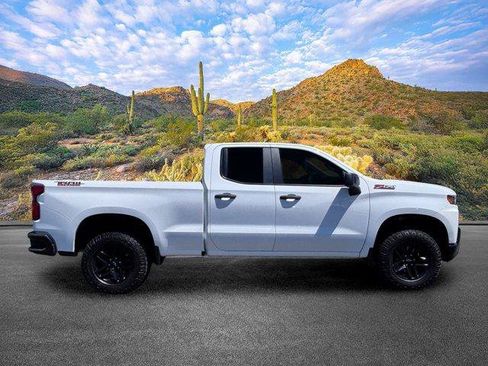 Used 2019 Chevrolet Silverado 1500 Custom Trail Boss w/ Custom Convenience Package AWD/4WD image 3